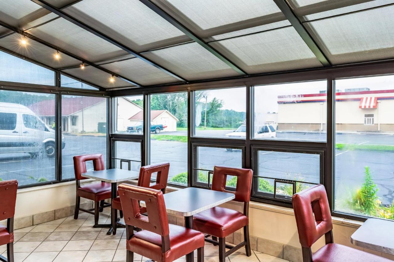 Red Roof Inn Columbus - Taylorsville Экстерьер фото