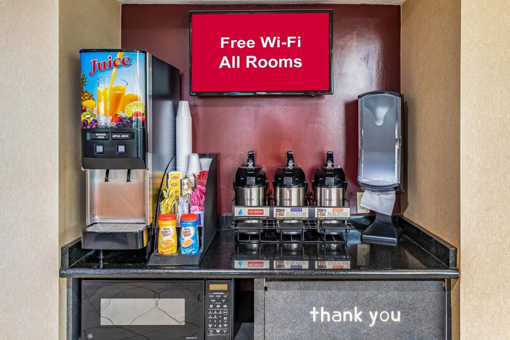 Red Roof Inn Columbus - Taylorsville Экстерьер фото
